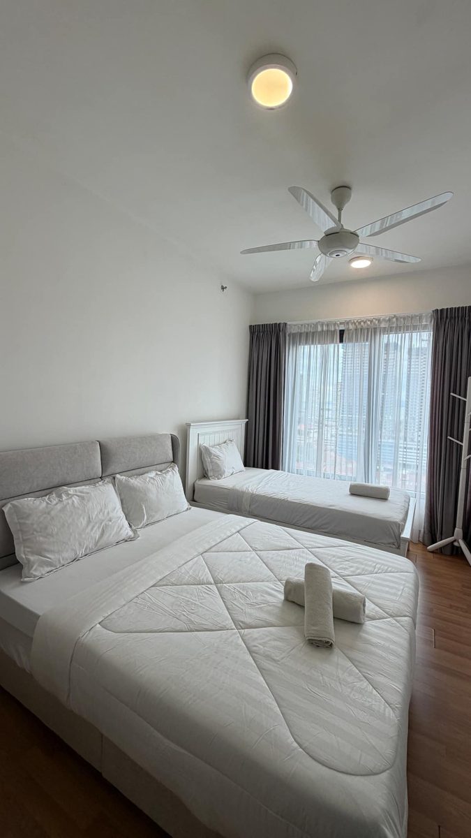 Modern and Minimal Triple Room photo 3